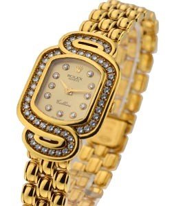Cellini Rectangle in Yellow Gold with Diamond Bezel on Bracelet with Champagne Diamond Dial