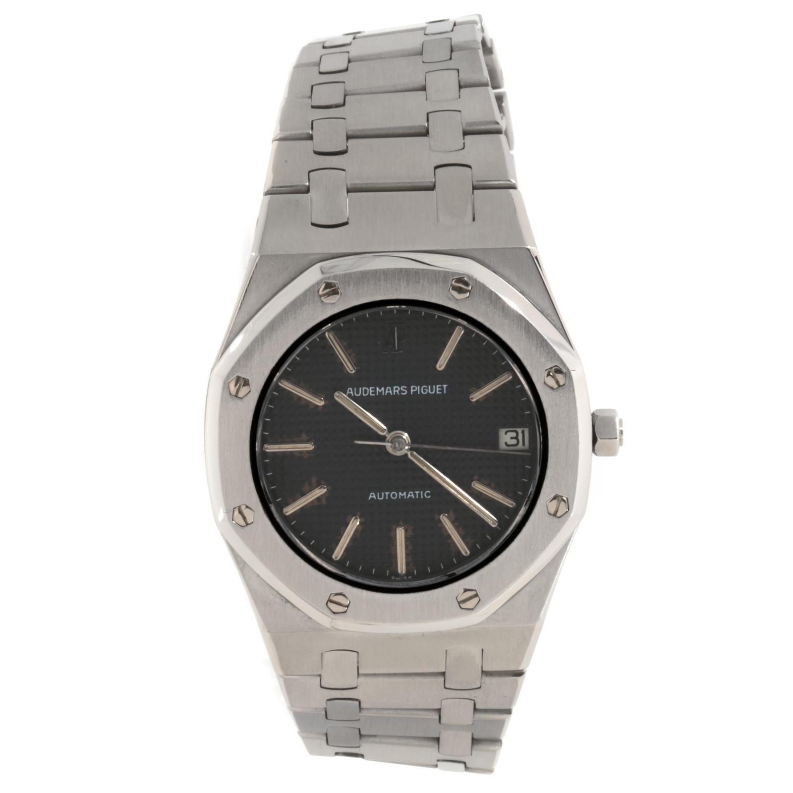 Royal Oak Date 35mm Automatic in Steel On Steel Bracelet with Black Dial