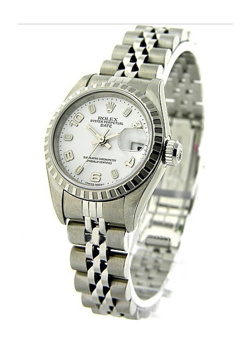 Pre-Owned Rolex Ladies Date 26mm in Steel with Engine Turned Bezel
