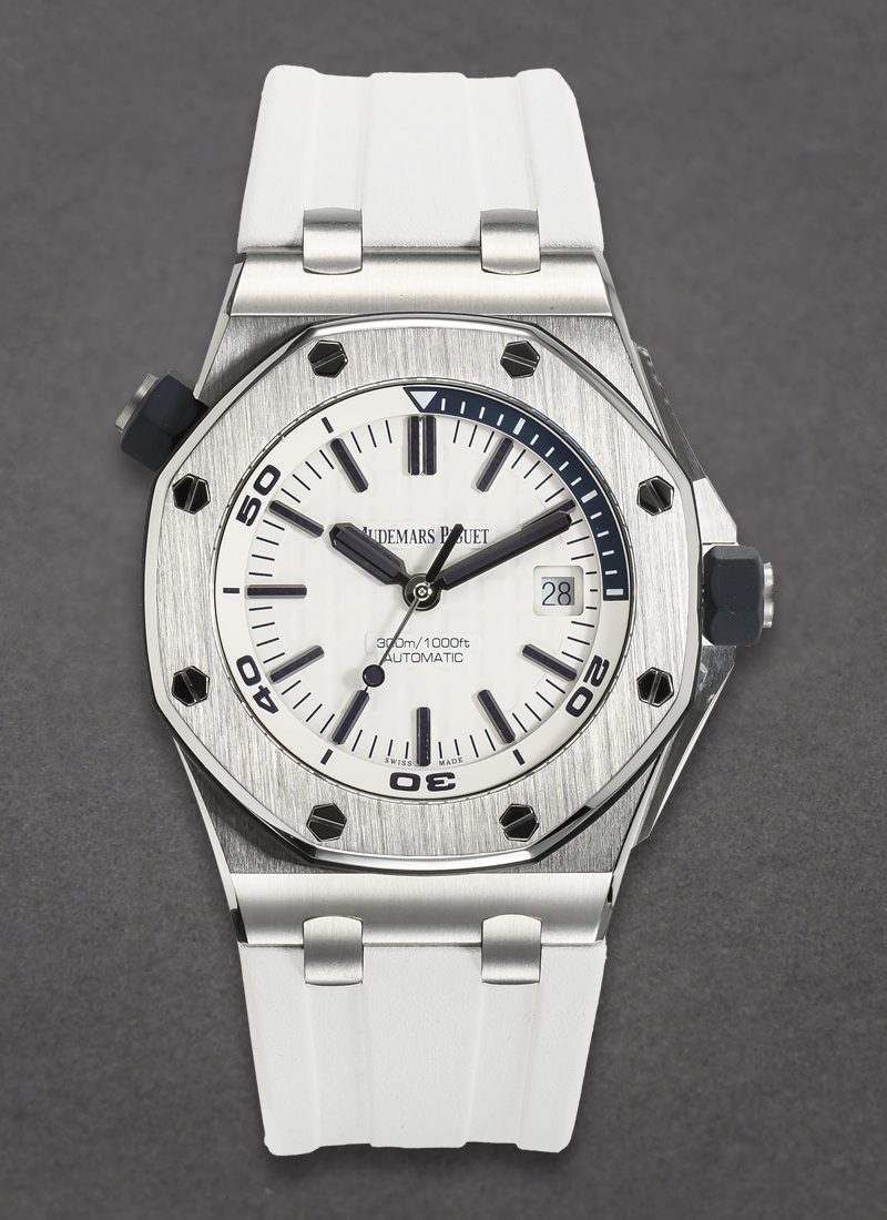 Audemars Piguet Royal Oak Offshore Diver 42mm in Steel