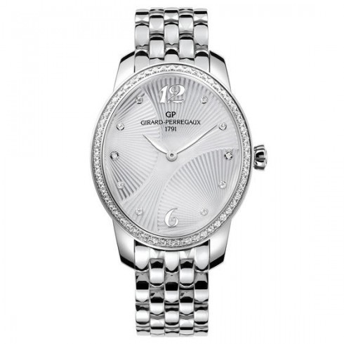 Cat's Eye Majestic in Steel with Diamond Bezel -Iconic Oval Shape on Steel Bracelet with Silver Guilloche Diamond Dial