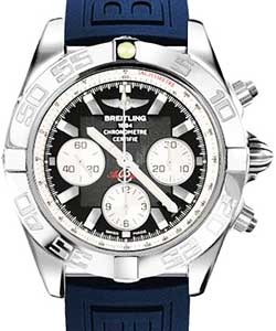 Chronomat Chronograph 44mm Autoamtic in Steel on Blue Diver Pro III Rubber Strap with Onyx Black Dial-Silver Subdials