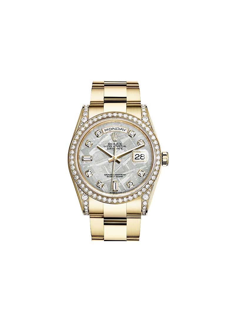 Pre-Owned Rolex Day-Date - 36mm - Yellow Gold - Diamond Bezel