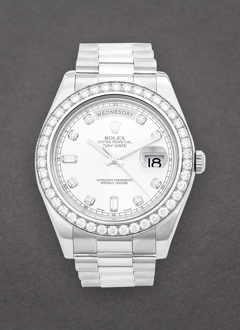 Pre-Owned Rolex President Day-Date 41mm in White Gold with Diamond Bezel