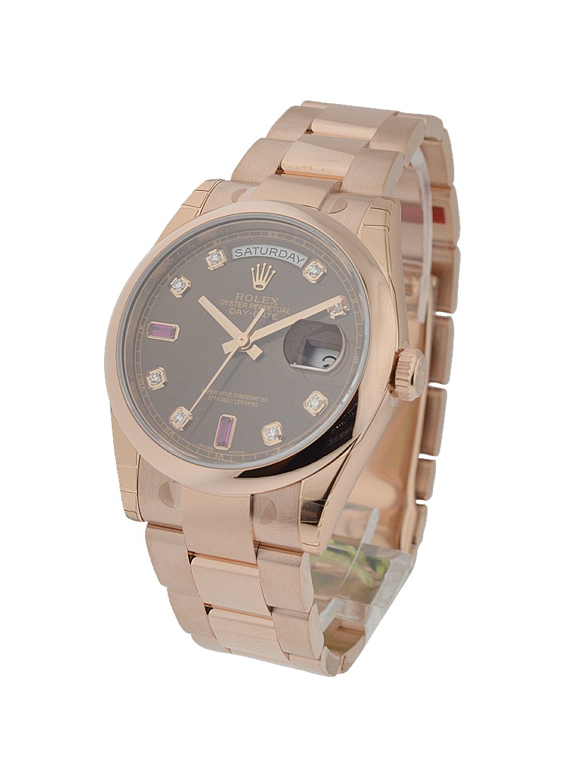 Pre-Owned Rolex Day Date President in Rose Gold with Smooth Bezel