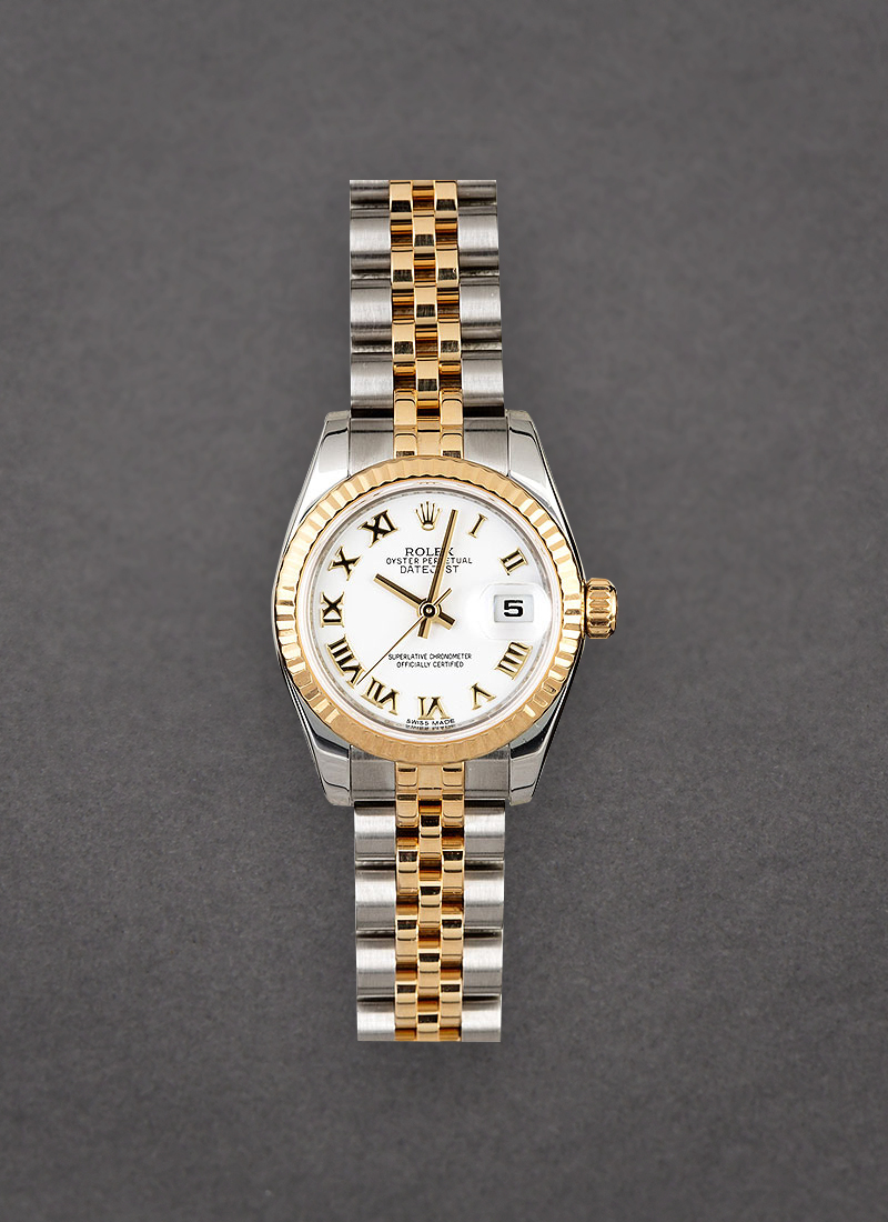 Pre-Owned Rolex Datejust Ladies 26mm with Yellow Gold Fluted Bezel