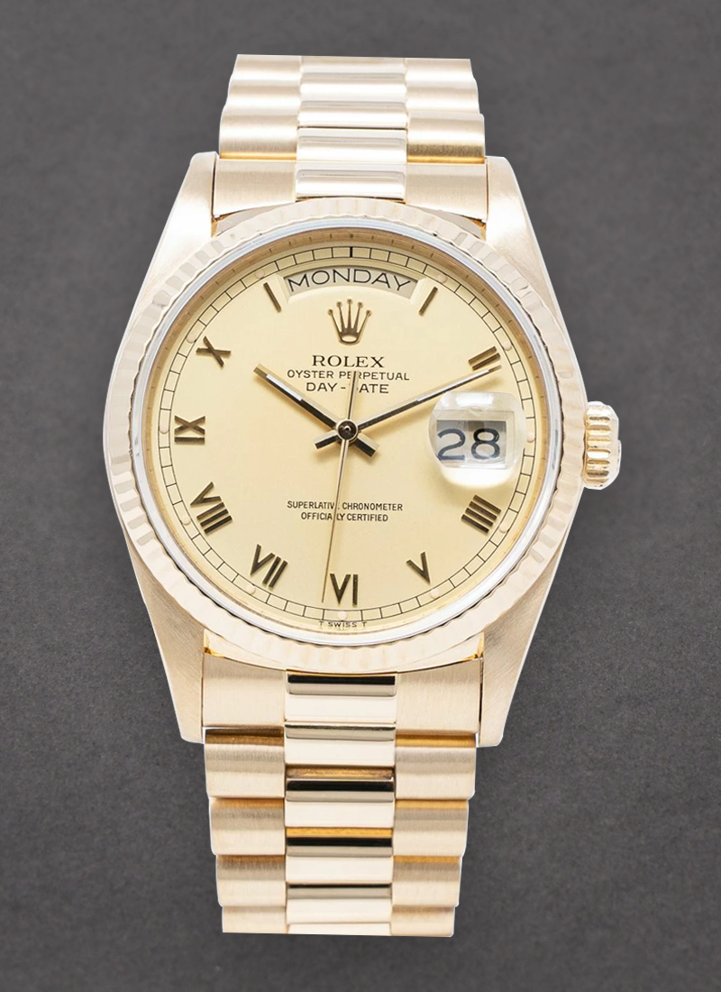 Pre-Owned Rolex Day-Date 36mm in Yellow Gold with Fluted Bezel 