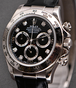 Daytona Cosmograph 40mm in White Gold on Strap with Black Diamond Dial