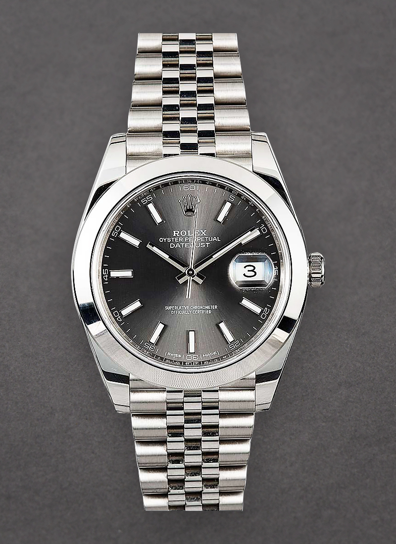 Pre-Owned Rolex Datejust 41mm in Steel with Smooth Bezel