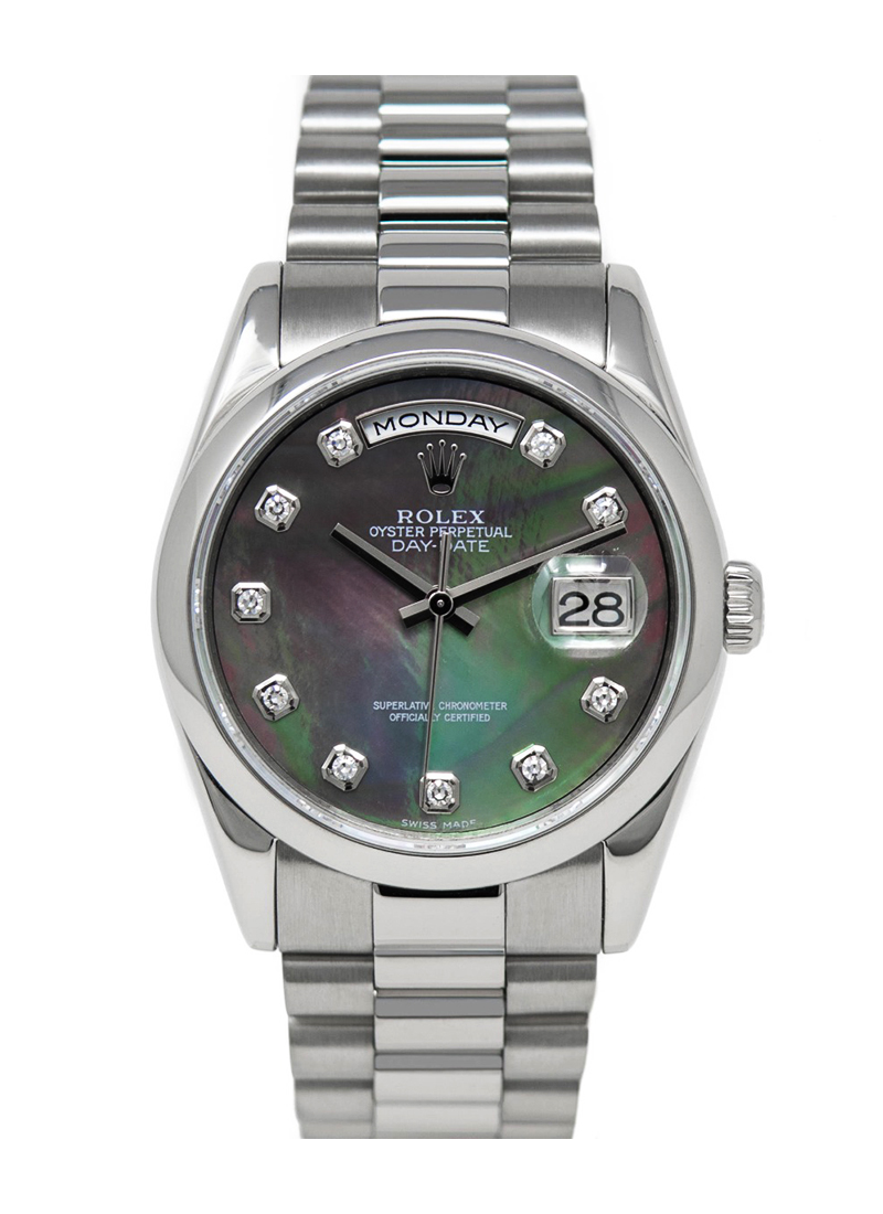 Pre-Owned Rolex President Day Date 36mm in White Gold with Smooth Bezel