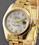 President Ladies in Yellow Gold with Fluted Bezel on Bracelet with White Mother of Pearl Diamond Dial