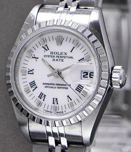 Datejust 26mm Ladys in Steel with Engine Turned Bezel on Bracelet with White Roman Dial