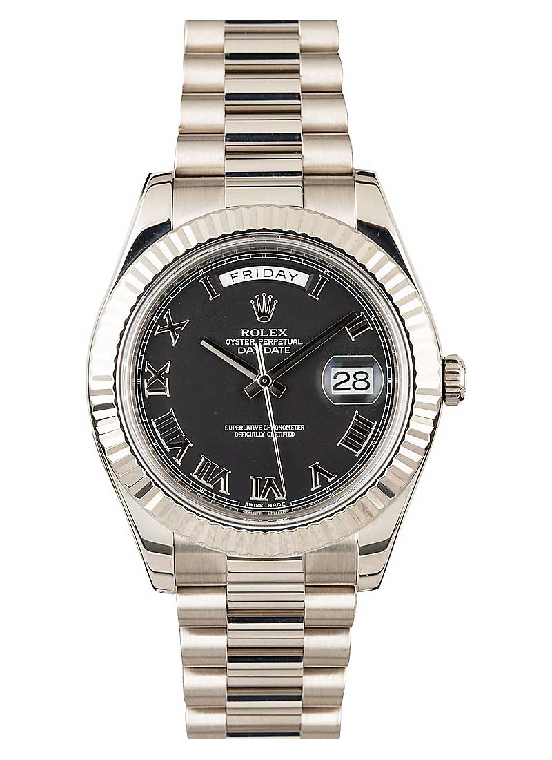 Pre-Owned Rolex President Day Date 41mm in White Gold Fluted Bezel