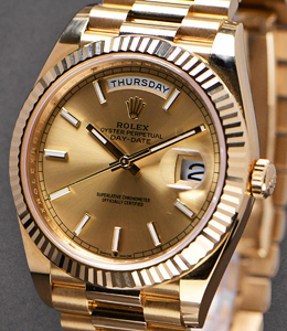 President Day Date 40mm in Yellow Gold Fluted Bezel on President Bracelet with Champagne Stick Dial