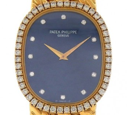 Ellipse in Yellow Gold with Diamond Bezel on Yellow Gold Bracelet with Blue Diamond Dial