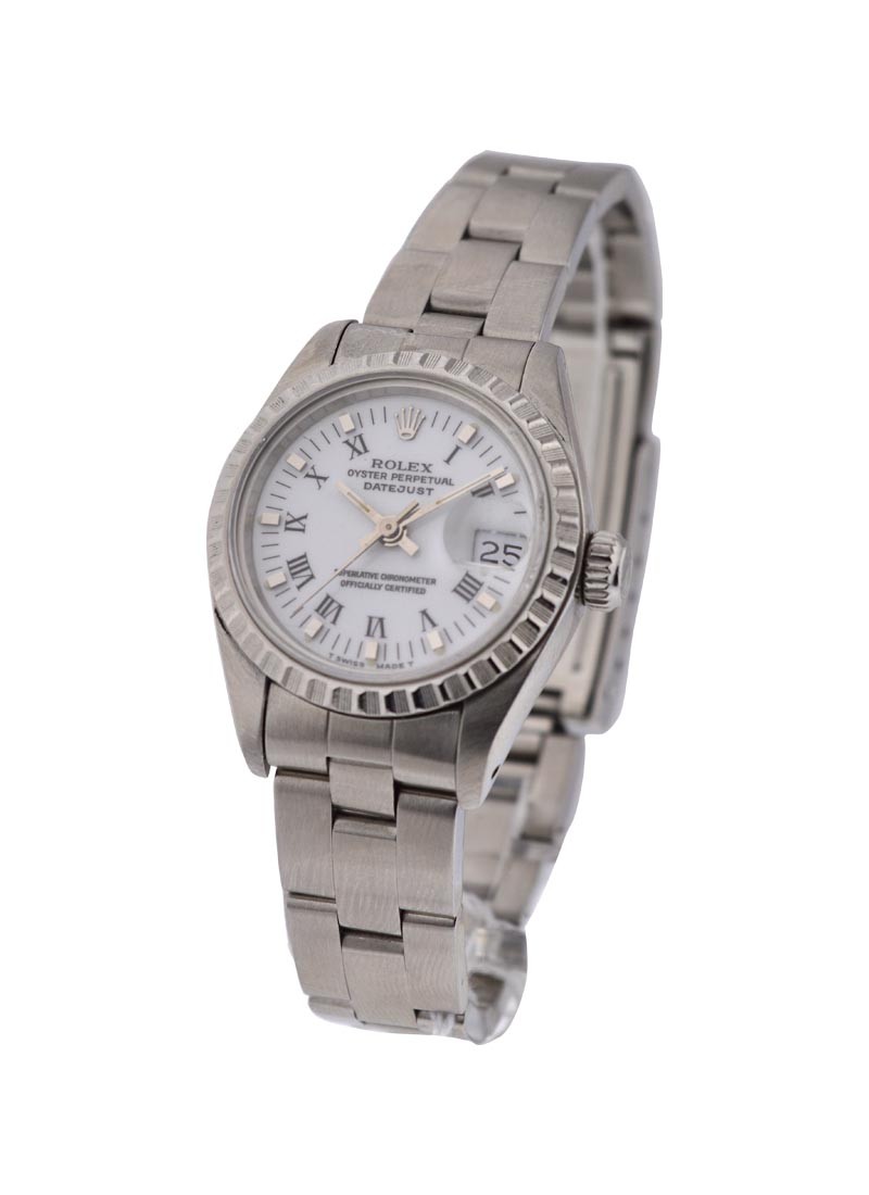 Pre-Owned Rolex Ladies Datejust 26mm in Steel with Engine Turned Bezel