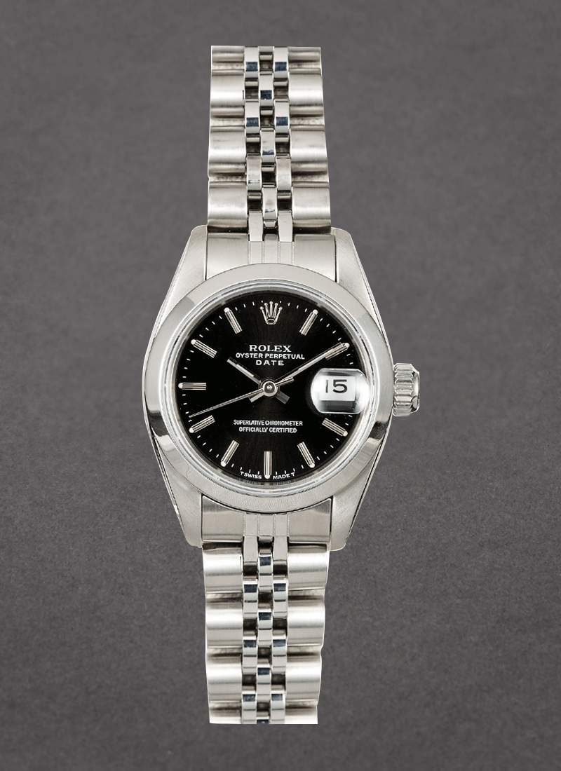 Pre-Owned Rolex Ladies Date in Steel with Smooth Bezel