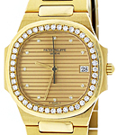 Nautilus Men's Quartz in Yellow Gold on Yellow Gold Bracelet with Champagne Dial