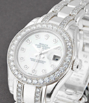 Masterpiece 29mm in White Gold with Diamond Bezel on Bracelet with White MOP Diamond Dial - Diamond on Bracelet