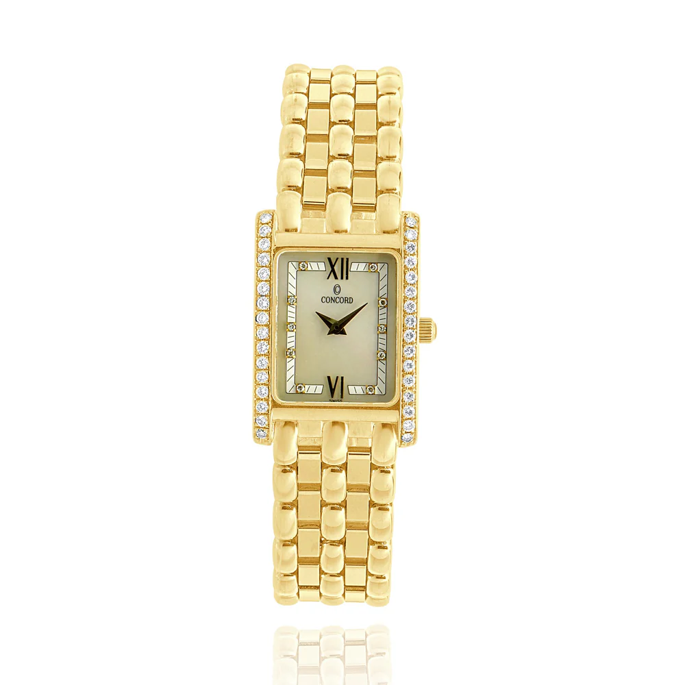 Veneto Ladies Mini Quarrtz in Yellow Gold with Diamond Bezel on Yellow Gold Bracelet with Mother of Pearl Dial