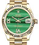 President 31mm Mid Size in Yellow Gold with Fluted Bezel on President Bracelet with Green Malachite Dial - Diamond on 6 & 9