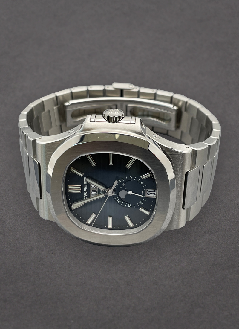 5726 1A 014 Patek Philippe Nautilus 5726 Essential Watches