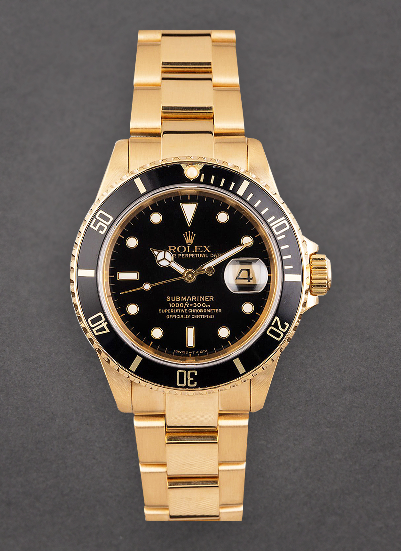 Pre-Owned Rolex Submariner in Yellow Gold with Black Bezel