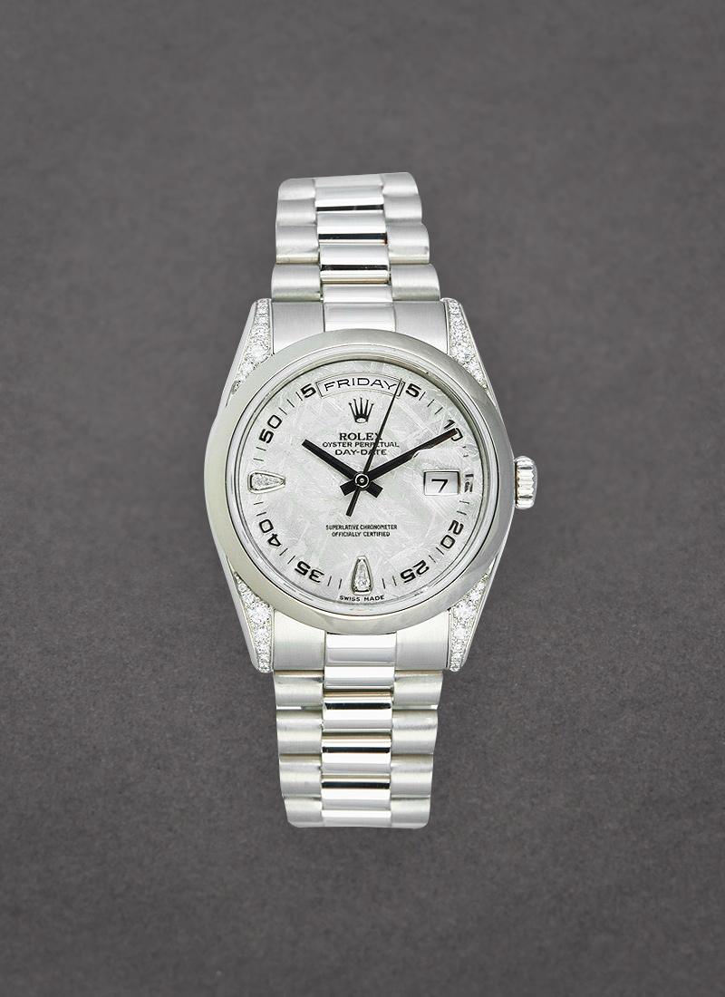 Pre-Owned Rolex President Day-Date 36mm in Platinum with Smooth Bezel - Diamonds on Lugs