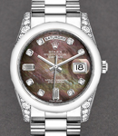 President 36mm in Platinum with Smooth Bezel - Diamonds on Lugs on President Bracelet with Black MOP Diamond Dial