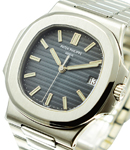 Nautilus 5711 in Steel on Bracelet - Earlier Version Dial 001