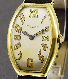 Vintage Gondolo from 1923 Yellow Gold on Strap