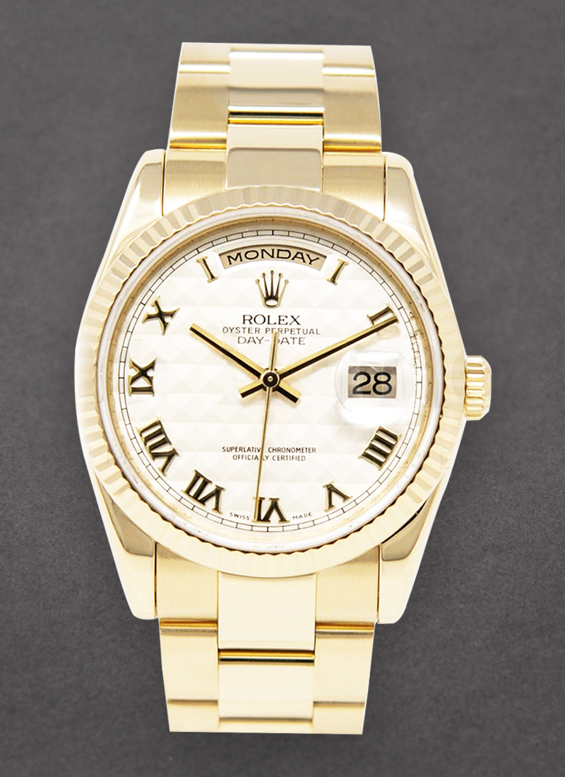 Pre-Owned Rolex Day-Date 36mm in Yellow Gold with Fluted Bezel