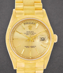 Day Date President 36mm in Yellow Gold with Engine Turn Bezel on President Bracelet with Champagne Stick Dial