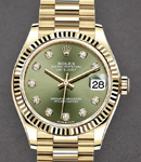 Midsize President in Yellow Gold with Fluted Bezel on President Bracelet with Green Diamond Dial